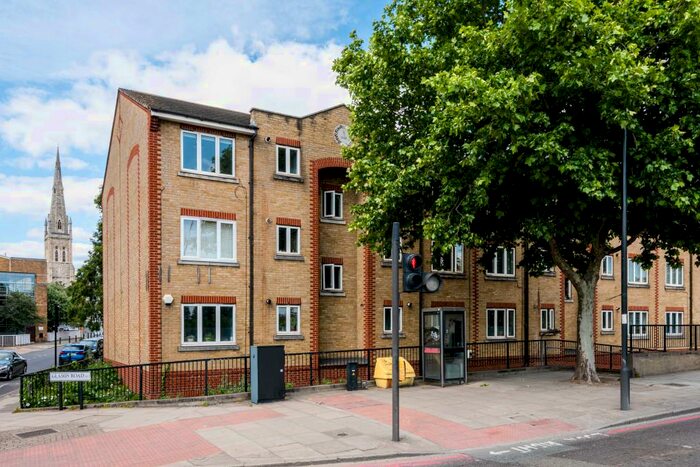 2 Bedroom Apartment To Rent In Glamis Place, Shadwell, London, E1W