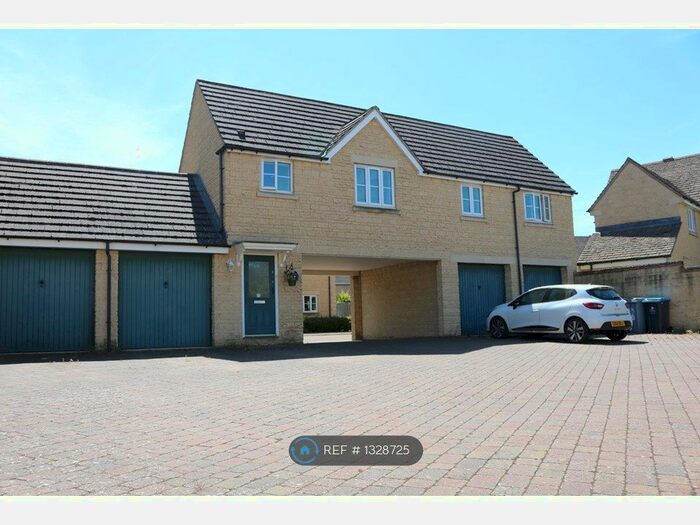 2 Bedroom Flat To Rent In Primrose Close, Witney OX28