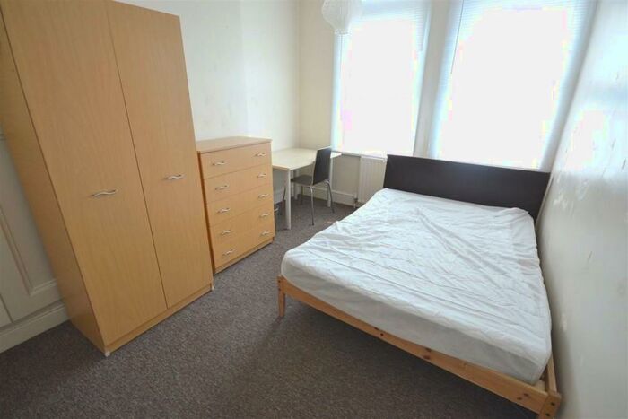 5 Bedroom House To Rent In Welford Road, Clarendon Park, Leicester, LE2