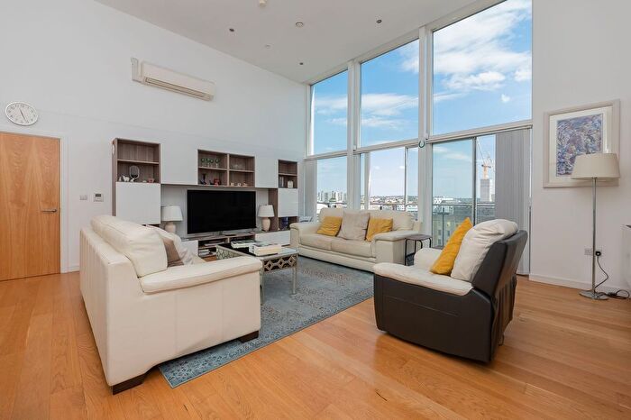 3 Bedroom Flat For Sale In Lewins Mead, Number One Bristol Lewins Mead, BS1