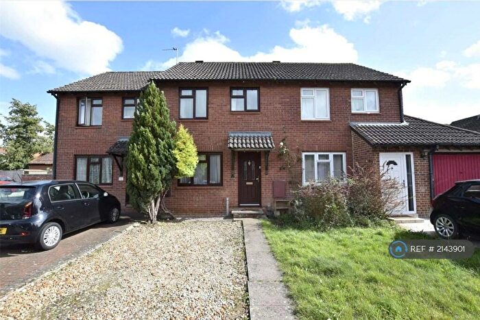 3 Bedroom Terraced House To Rent In Browns Close, Oxford, OX2