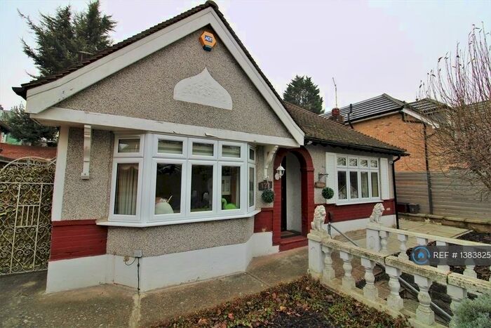 2 Bedroom Bungalow To Rent In Watling Street, Bexleyheath, DA6