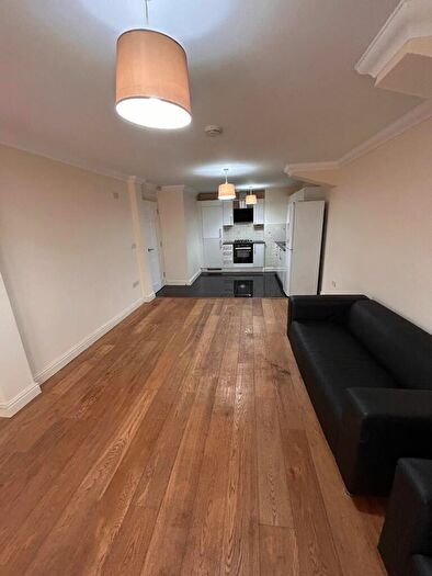 3 Bedroom Apartment To Rent In Upper Chorlton Road, Manchester, M16