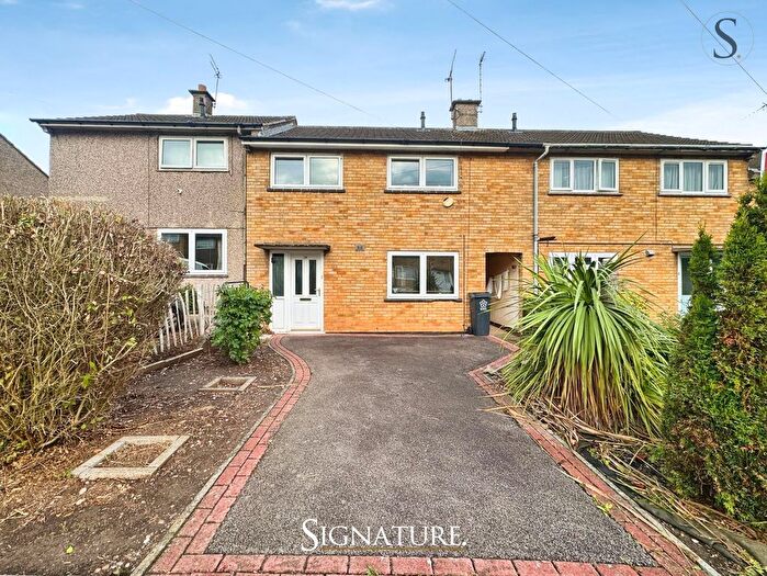 3 Bedroom Terraced House To Rent In Salkeld Road, Leicester, LE2