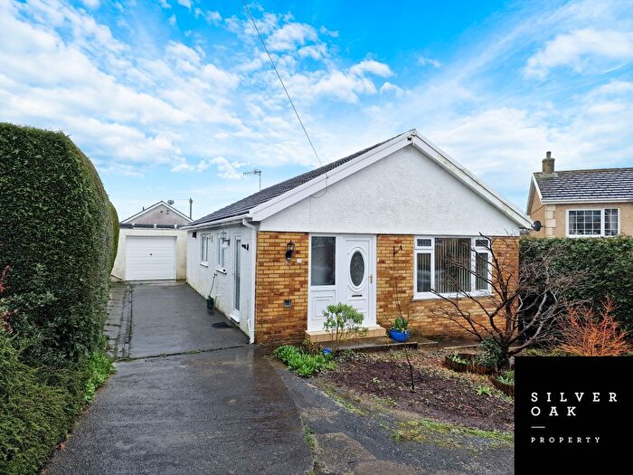 3 Bedroom Bungalow To Rent In Hilltop, Llanelli, Carmarthenshire, SA14