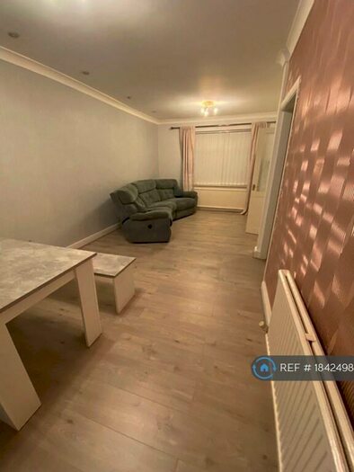 3 Bedroom End Of Terrace House To Rent In Criterion Street, Stockport, SK5