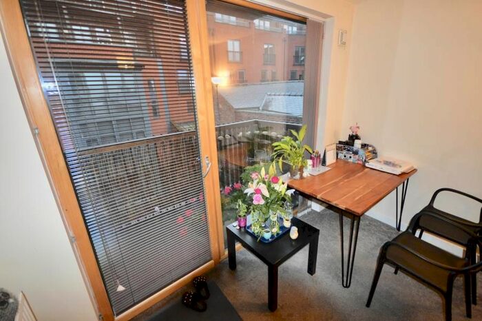 1 Bedroom Flat To Rent In Ashton Point, Upper Allen Street, S3