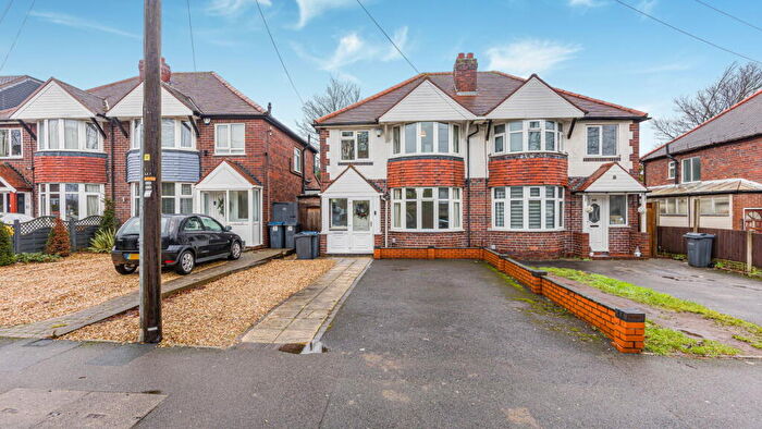 3 Bedroom Semi-Detached House For Sale In Redacre Road, Sutton Coldfield, B73