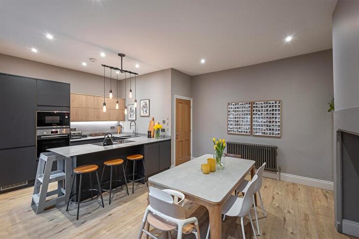 2 Bedroom Maisonette For Sale In Wolseley Gardens, Jesmond Vale, Newcastle Upon Tyne, NE2