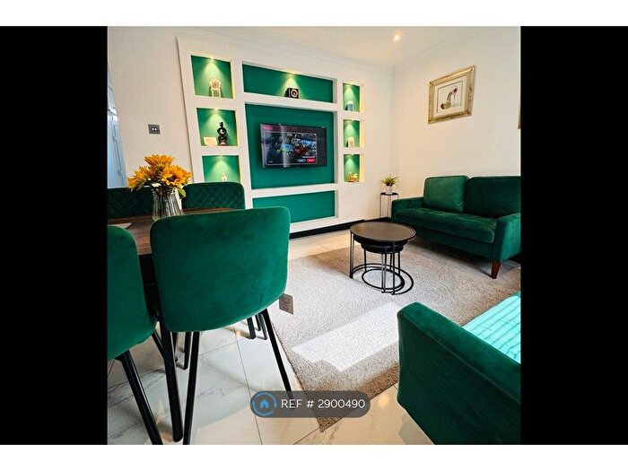 4 Bedroom Terraced House To Rent In Balaclava St, Swansea, SA1