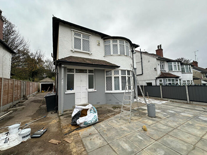 3 Bedroom Detached House To Rent In Easterly Road, Leeds, West Yorkshire, LS8