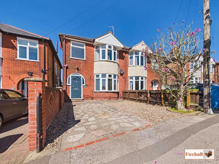 3 Bedroom Semi Detached House For Sale In Park View Road, Ipswich, IP1