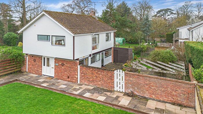 4 Bedroom Detached House For Sale In Courtyards, Little Shelford, CB22