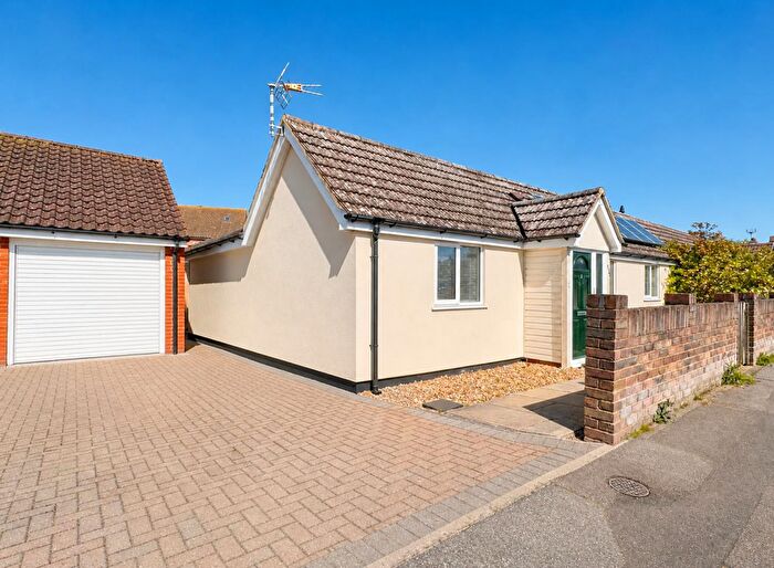 2 Bedroom Bungalow For Sale In Main Road, Great Leighs, Chelmsford, CM3