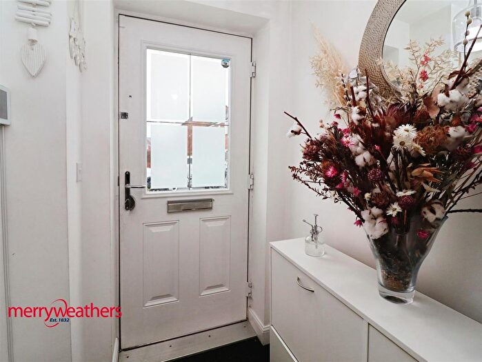 3 Bedroom Detached House For Sale In Levett Drive, Thurcroft, Rotherham, S66