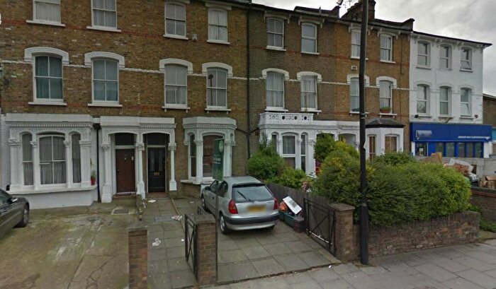 1 Bedroom Flat To Rent In Blackstock Road, Finsbury Park, N4