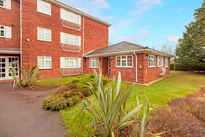 2 Bedroom Bungalow To Rent In Hillmead Court Taplow, SL6