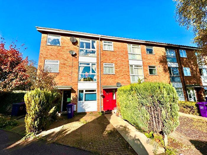 3 Bedroom Maisonette For Sale In The Gardens, Baldock, SG7