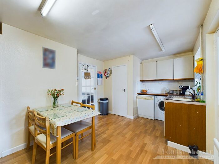 3 Bedroom Terraced House For Sale In Whitestone Road, Frome, BA11
