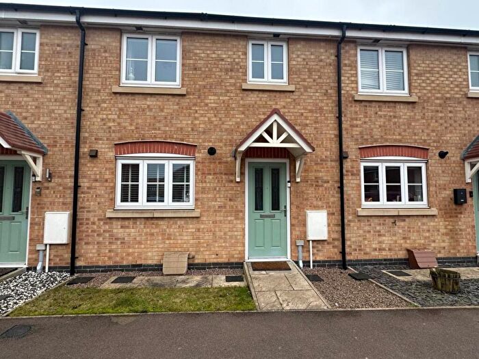 3 Bedroom House To Rent In Lovett Crescent, LE12