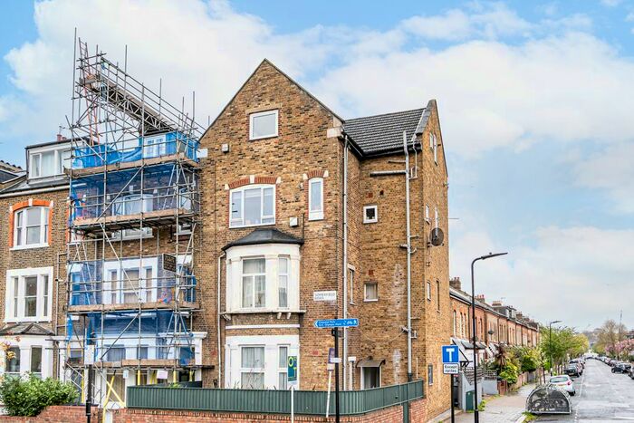 1 Bedroom Flat To Rent In Somerfield Road, London, N4