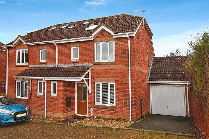 4 Bedroom Semi Detached House For Sale In Sentrys Orchard, Exminster, Exeter, EX6