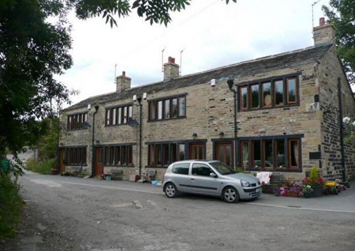2 Bedroom Terraced House To Rent In Park Nook, Halifax, West Yorkshire, HX3