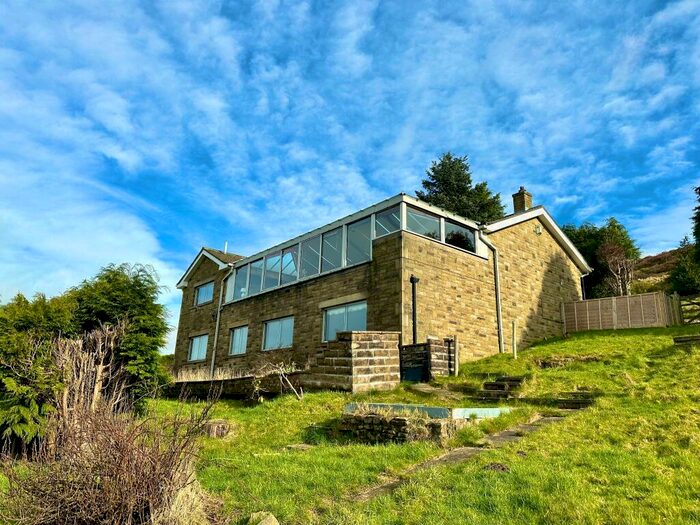 3 Bedroom Detached House For Sale In Moorcroft, Wadsworth Lane, Hebden Bridge, HX7