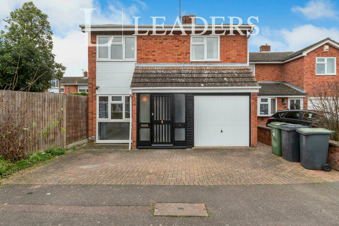 4 Bedroom Town House To Rent In St John Road, Arlesey, SG15