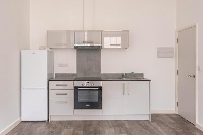 2 Bedroom Apartment To Rent In Griffon House - Bedminster, BS3
