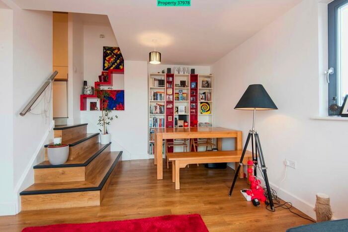 1 Bedroom Penthouse To Rent In Dunbridge Street, London, E2