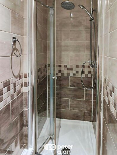 1 Bedroom Apartment To Rent In Richardson Street, Swansea, SA1