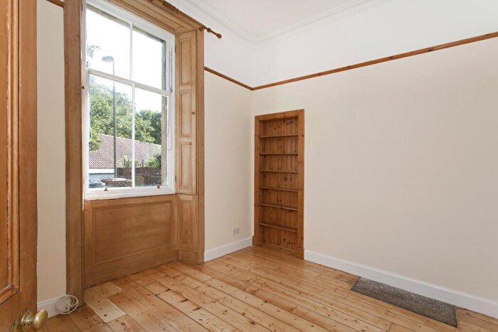 4 Bedroom Terraced House To Rent In Coltbridge Avenue, Edinburgh, EH12