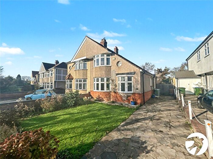 3 Bedroom Semi Detached House For Sale In Cavendish Avenue, Sidcup, Kent, DA15