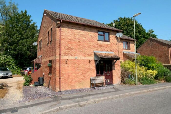 1 Bedroom End Of Terrace House To Rent In Shorefield Road, SO40