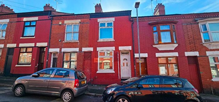 3 Bedroom Terraced House To Rent In Matlock Street, Leicester, LE2