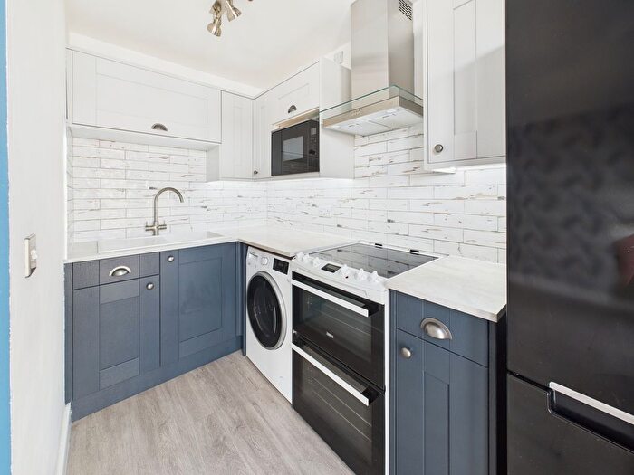 2 Bedroom Flat For Sale In City Cental, Wright Street, Hull, HU2