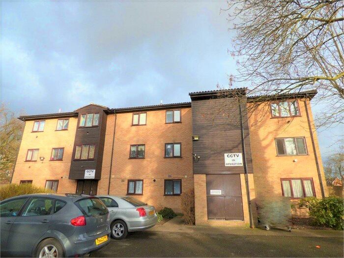 1 Bedroom Apartment To Rent In Victoria Court, Slough, SL2