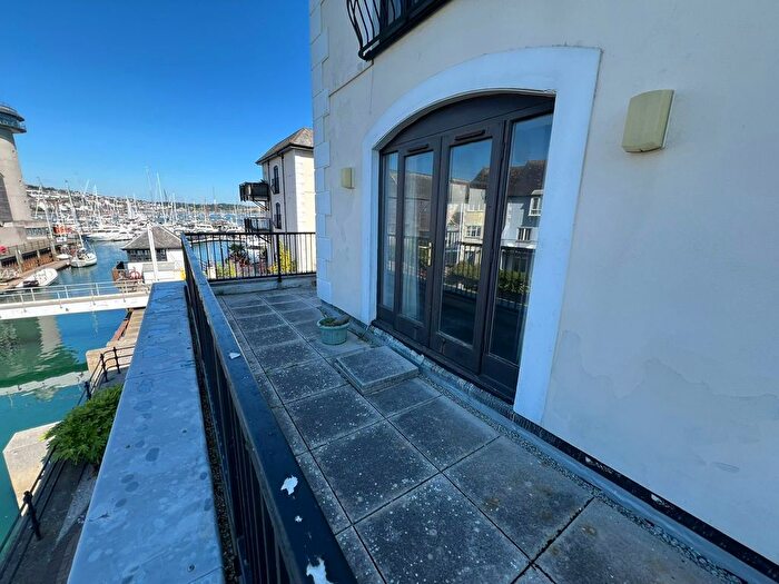 2 Bedroom Flat To Rent In Challenger Quay, Falmouth, TR11
