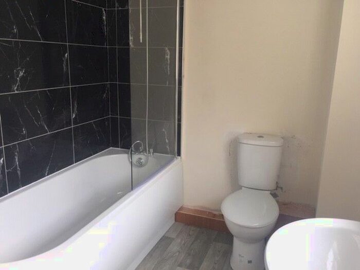 3 Bedroom Flat To Rent In John Williamson Street, South Shields NE33