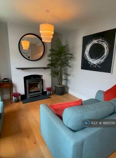 2 Bedroom End Of Terrace House To Rent In Alabama Street, London, SE18