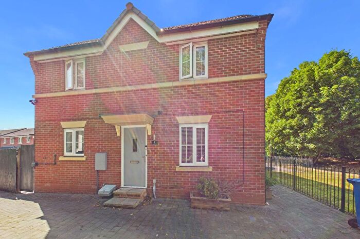3 Bedroom Semi Detached House For Sale In Wedgwood Drive, Warrington, WA4