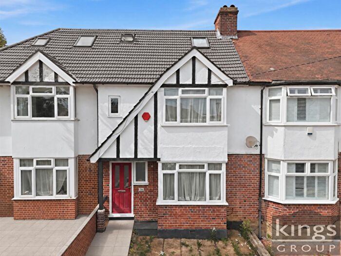 4 Bedroom Terraced House For Sale In Brodie Road, Enfield, EN2