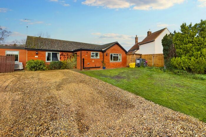 4 Bedroom Detached Bungalow For Sale In Lynn Road, Shouldham, King's Lynn, PE33