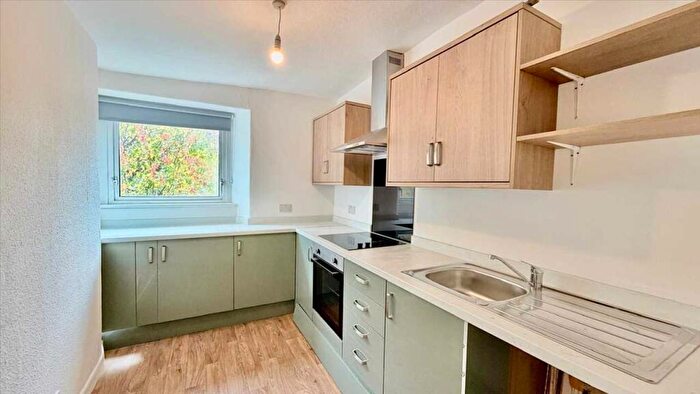 1 Bedroom Apartment To Rent In Devonport Road - Stoke, PL1