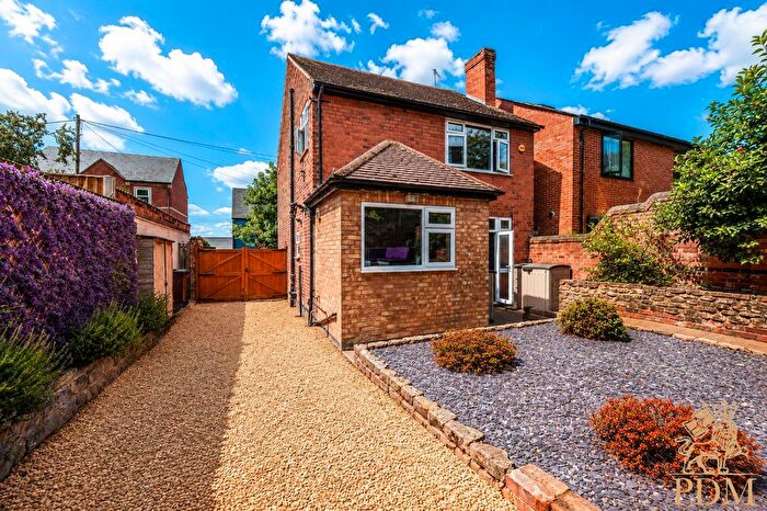 3 Bedroom Detached House For Sale In Cottesmore Road, Lenton, Nottingham, NG7