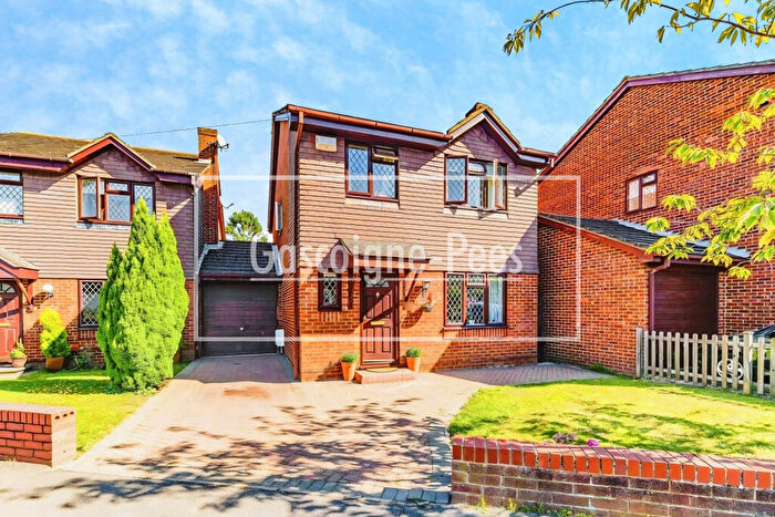 4 Bedroom Detached House To Rent In Ellingham Road, KT9