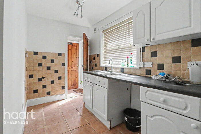 1 Bedroom Flat For Sale In Broadway, Kent, ME12