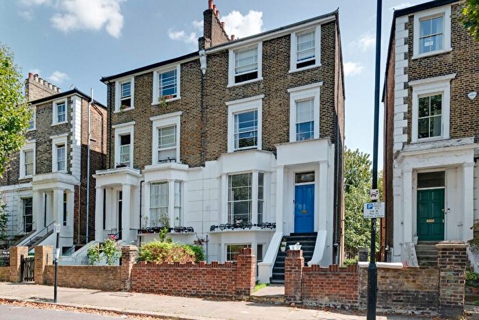 2 Bedroom Flat For Sale In St. Augustines Road, London, NW1