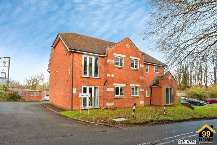 2 Bedroom Flat For Sale In Maple Court, Finstall, Bromsgrove, B60